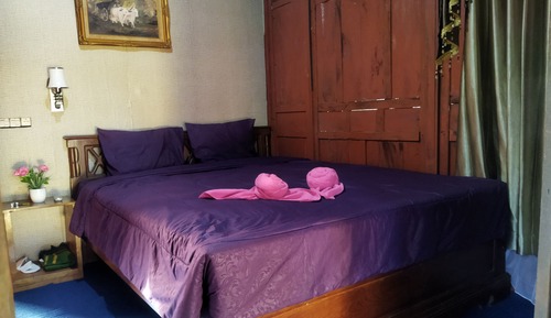 Deluxe Studio Suite