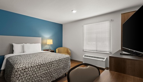 Suite, 1 Queen Bed, Accessible, Non Smoking