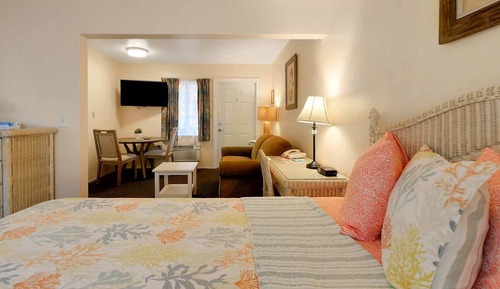 Comfort Studio Suite, 1 Bedroom, Courtyard Area