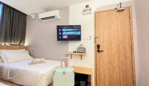 Deluxe Twin Room, Shared Bathroom