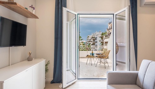 Apartment, Smoking