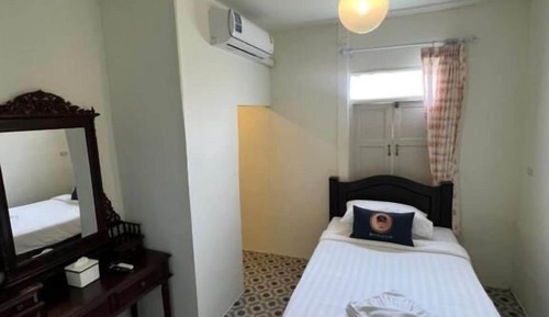 Standard Single Room, 1 Twin Bed, Shared Bathroom