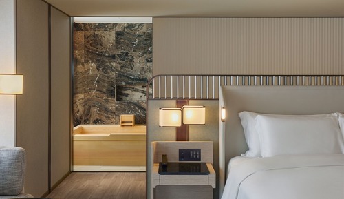 Suite, 1 King Bed (Imperial)