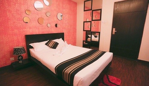 Economy Room