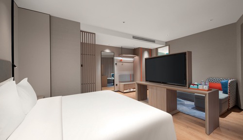 Suite, 1 King Bed