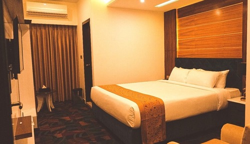 Deluxe Room, 1 King Bed