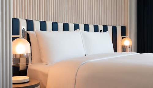 Superior Room, 1 King Bed, City View