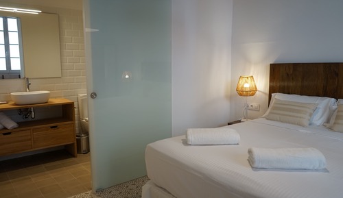 Standard Double Room, 1 Queen Bed