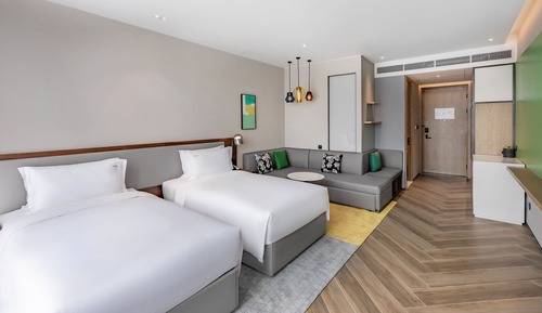 Standard Room, 2 Twin Beds, City View (High Floor)