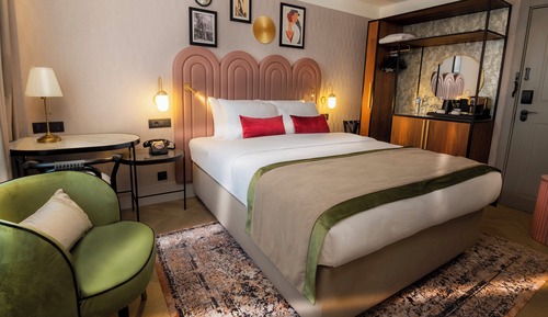 Standard Room, 1 Queen Bed