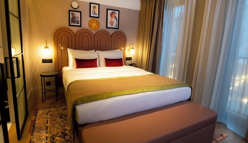 Suite, 1 Queen Bed
