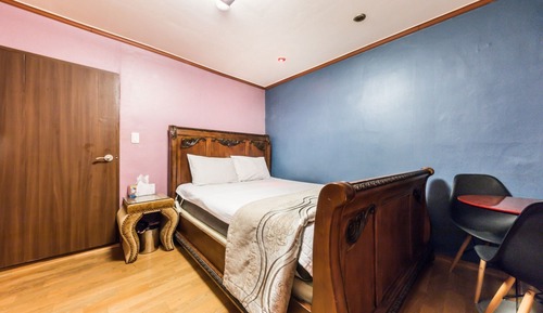 Room (Semi-Special Room)