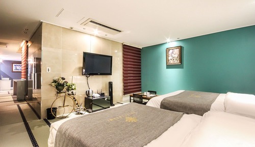 Room (Family room (terrace waffle single + )
