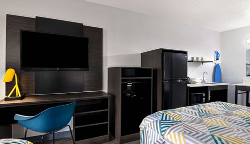 Standard Room, 2 Double Beds, Non Smoking