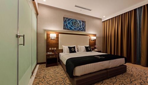 Deluxe Room King