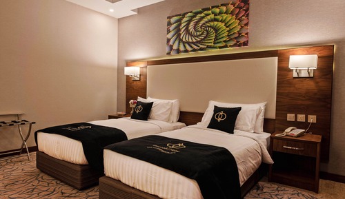 Deluxe Room Twin