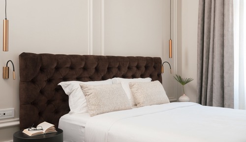 Honeymoon Suite, Balcony
