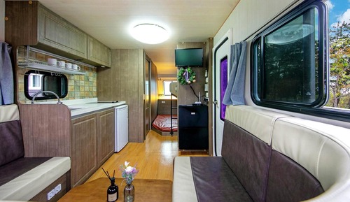 Basic Room, 1 Bedroom (Caravan 3)
