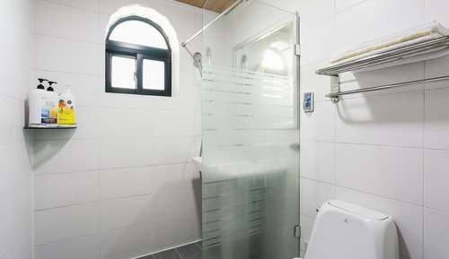Basic Room, 1 Bedroom (201)