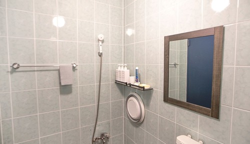 Room (Ondol Room)
