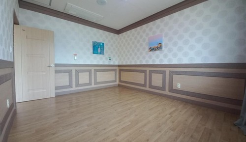 Room (Modme)