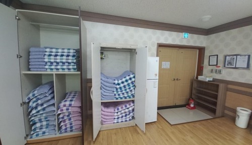 Room (Garijeom)