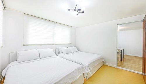 Room (Mini Two Room 504)
