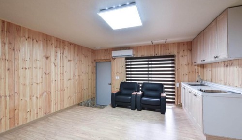 Room (Mint)