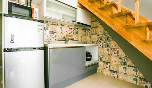 Room (Room 105)