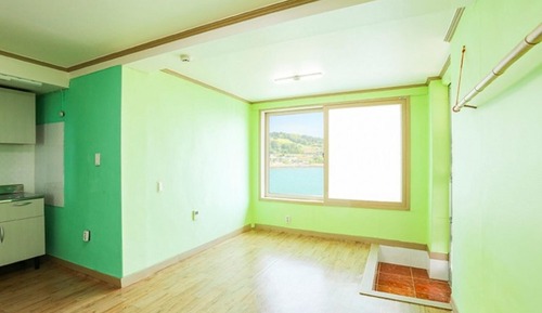 Room (Twin Room 3)