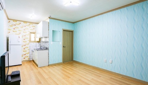 Room (Twin Room 1)