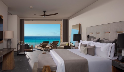 Preferred Club Master Suite King Ocean Front