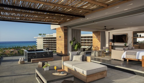 Preferred Club Paramount Suites Ocean View King