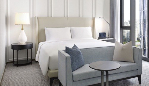 Luxury Room, 1 King Bed
