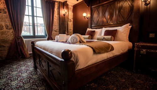 Double Room, Ensuite (The Adventurers)