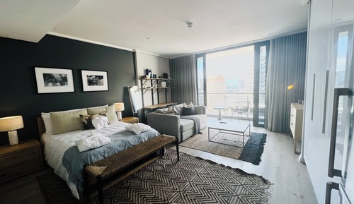 Apartment 1808