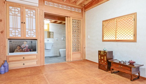 Basic Room, 1 Bedroom (Hwabaekjae B)