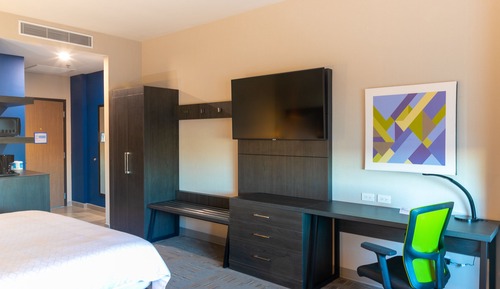 Standard Room, 1 King Bed