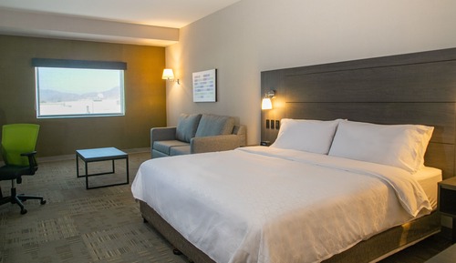 Suite, 1 King Bed