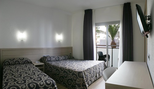 Standard Triple Room (2 adults + 1 child)