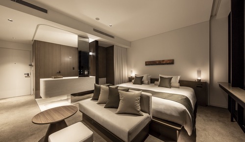 Superior King Room, Non smoking (with Lounge Access)