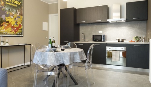 Deluxe Apartment