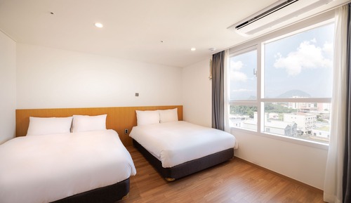 Deluxe Quadruple Room, 2 Double Beds