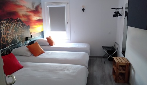 Triple Room