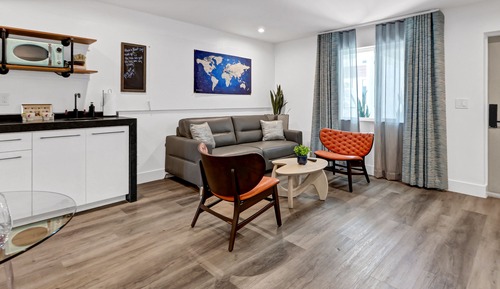 1 Bedroom King Suite