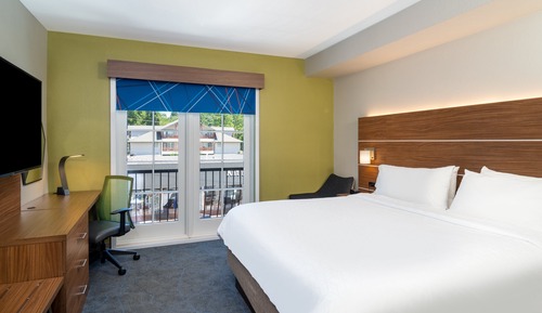 Standard Room, 1 King Bed