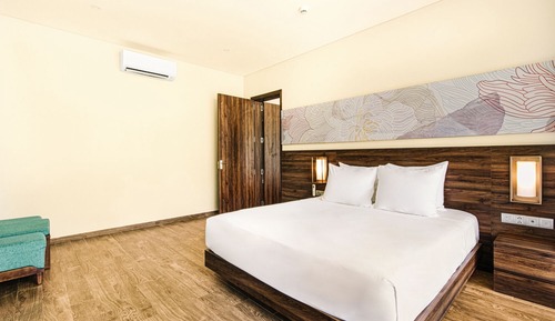 Executive Suite River View with Hoi An Memories Show (Eco class)