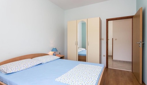 Apartment (One Bedroom Apartment)