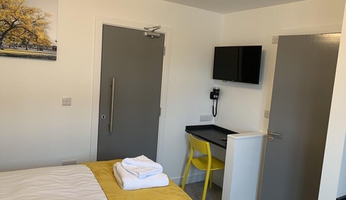 House (1 Bedroom)
