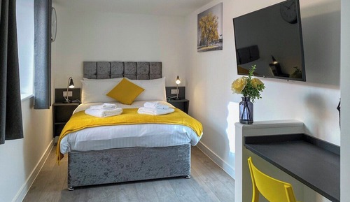House (1 Bedroom)